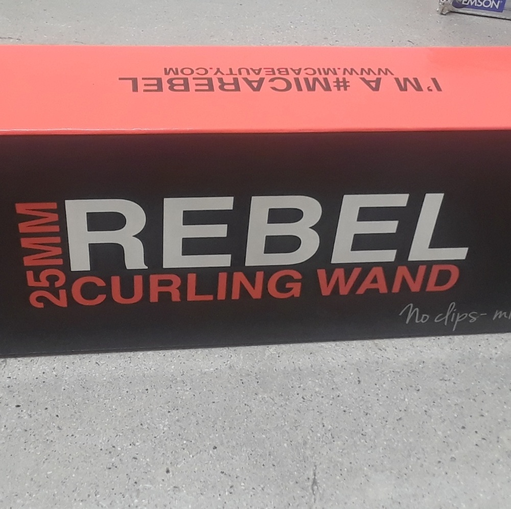 Rebel curling wand